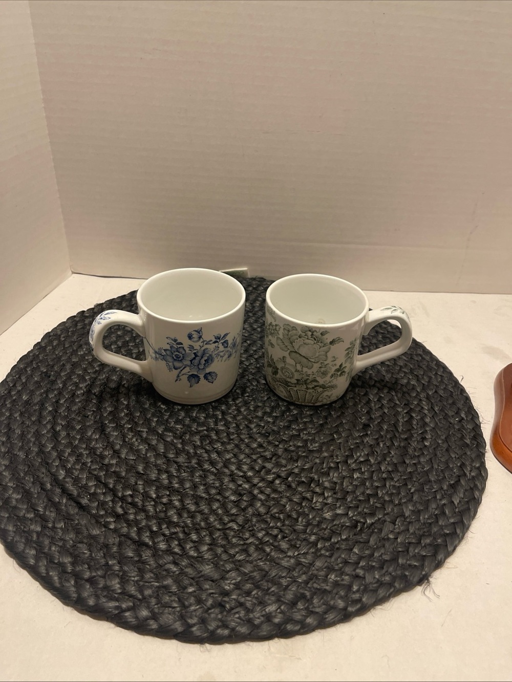 Alfred Meakin green & blue White Ceramic Mugs with Blue Floral Pattern vintage